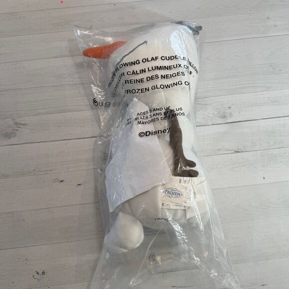 Disney Frozen Glowing Olaf Cuddle Pillow‎ in Packaging 20 inches 2014 Avon - Picture 1 of 5